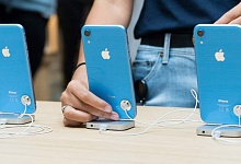 Apple выпустит радужный iPhone в следующем году
